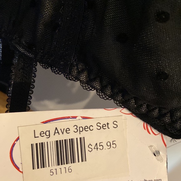 Vixen by Leg Ave Velvet Polka Dot Purple Bow Diamond Bra Garter Panty Set SZ SM - Picture 8 of 8